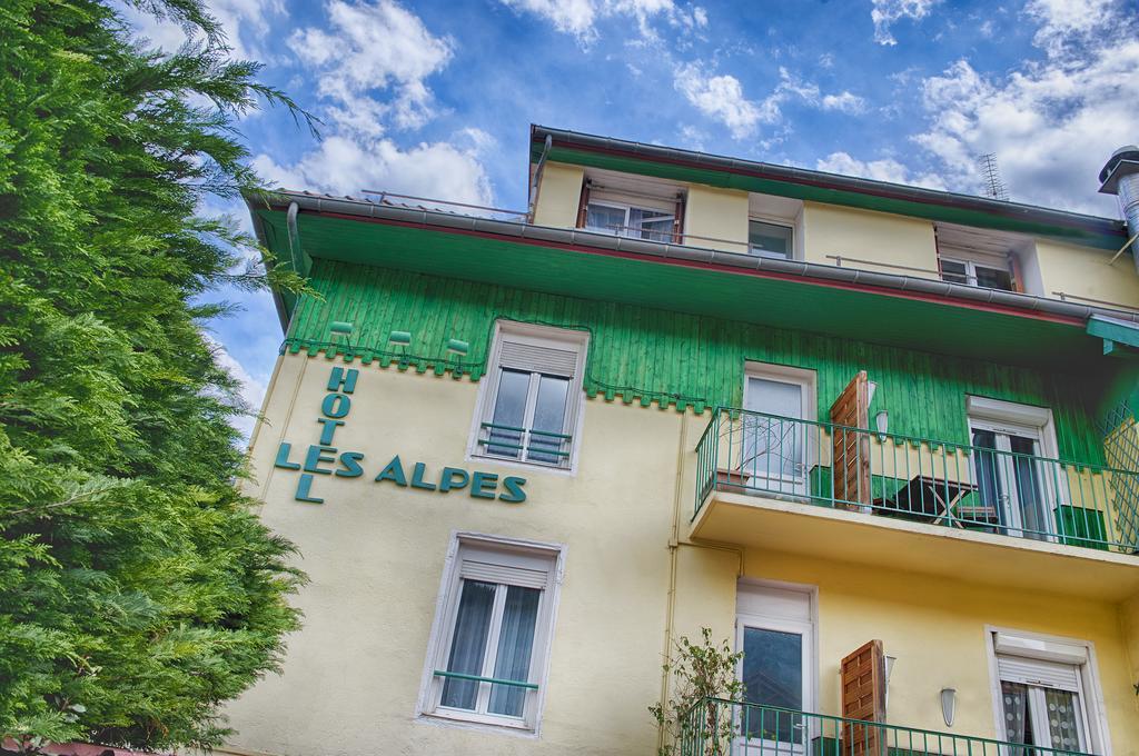 Hotel Les Alpes Allevard Exterior photo